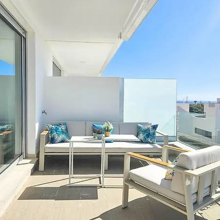 2 Bed In Le Mirage Iii, Cancelada Estepona